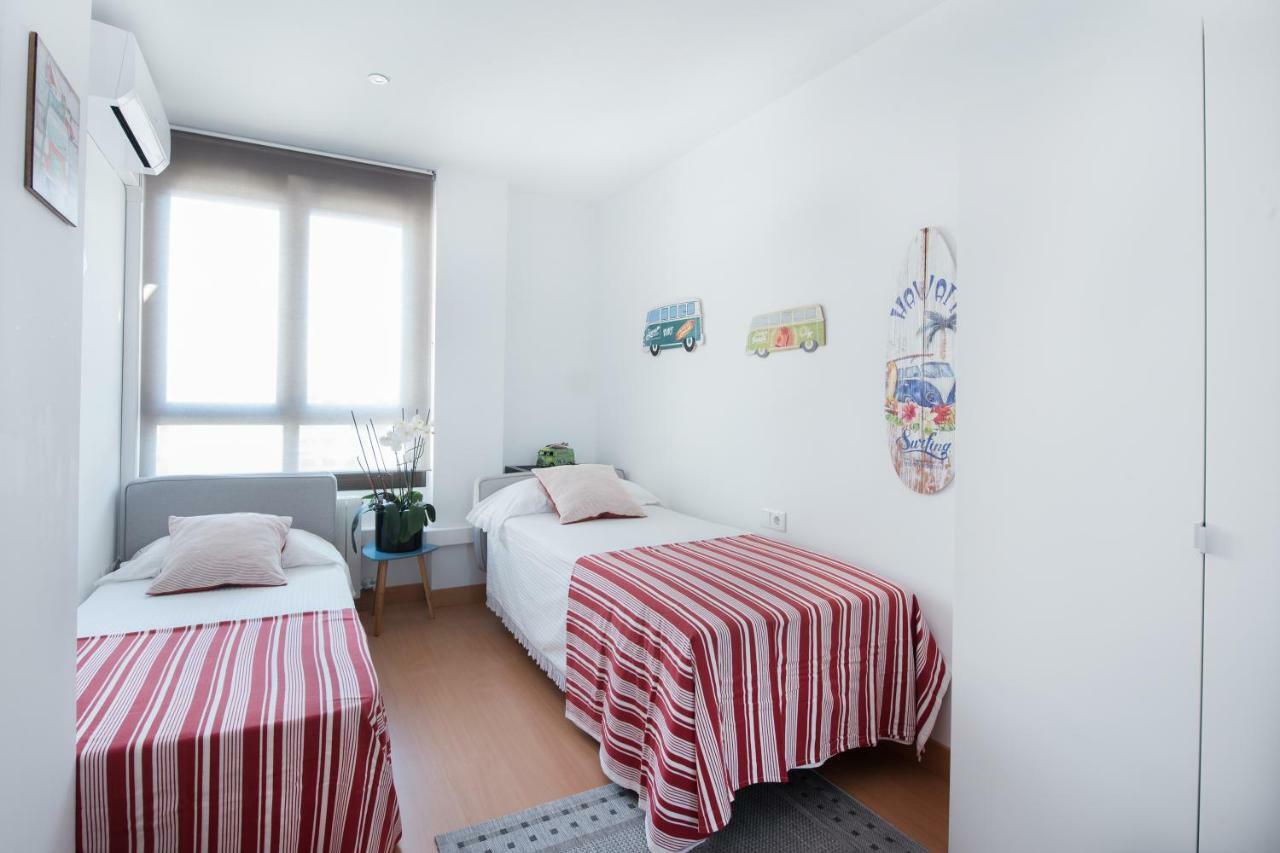 New Apartment With Big Terrace 10 Min Walk To Beach Supermarkets Calafell Esterno foto